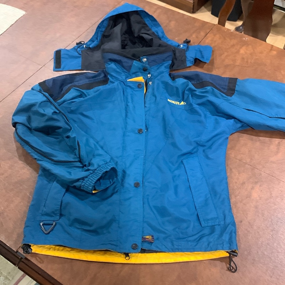 Mobius ski jacket